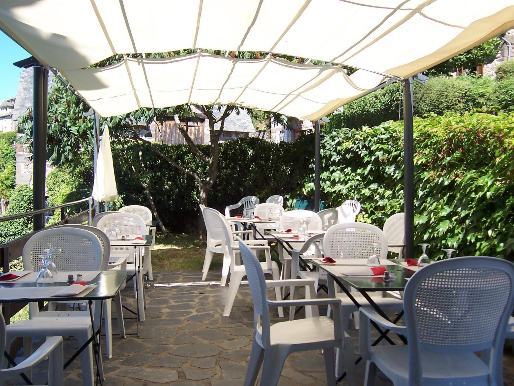 Auberge Hotel De Tournemire - Cantal Экстерьер фото