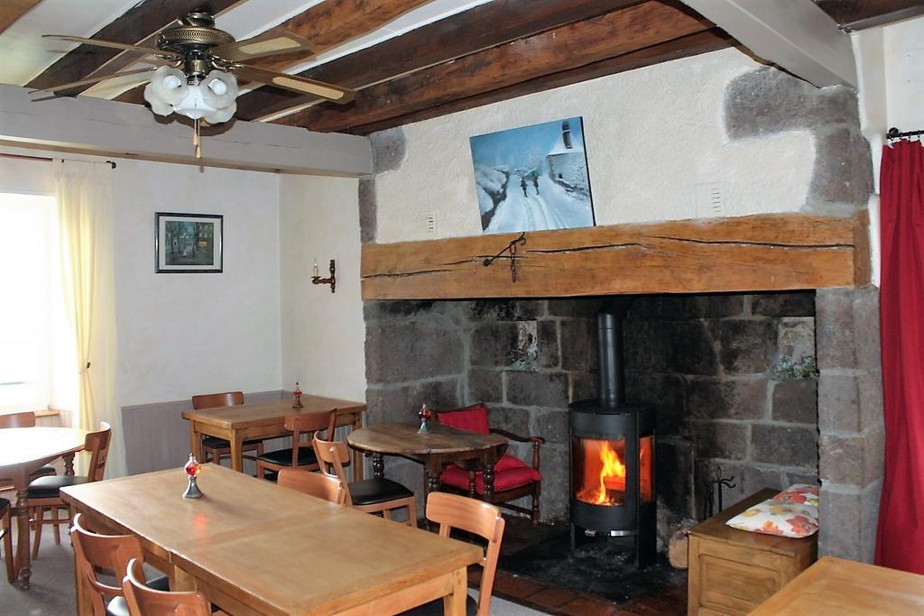 Auberge Hotel De Tournemire - Cantal Экстерьер фото