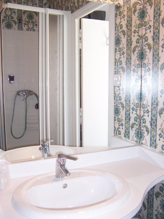 Auberge Hotel De Tournemire - Cantal Номер фото